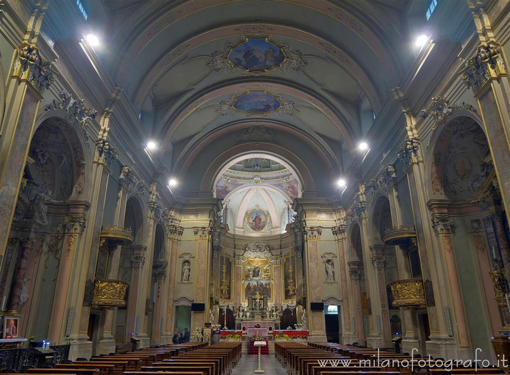 Romano di Lombardia (Bergamo, Italy) - Interior of the Church of Santa Maria Assunta e San Giacomo Maggiore